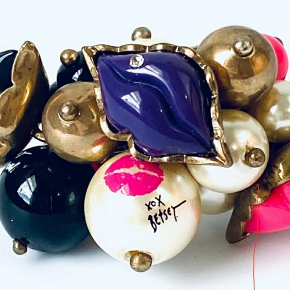 Betsey Johnson First Date Ring - Picture 4 of 13